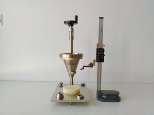 HMKFlow 329 Surface Active Agents Angle of Repose Tester